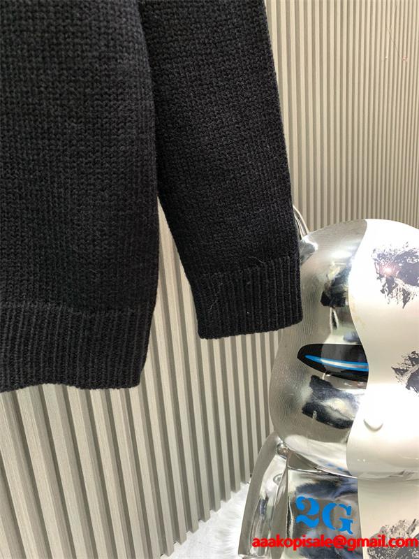 秋冬安定 ブラック ニット セーター ブルー刺繍 洗練 BURBERRY バーバリー 偽物