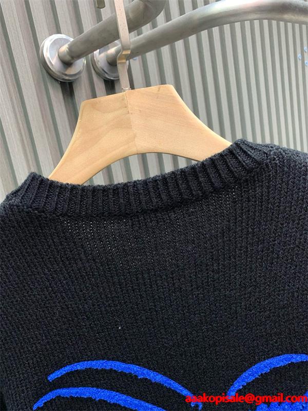 秋冬安定 ブラック ニット セーター ブルー刺繍 洗練 BURBERRY バーバリー 偽物