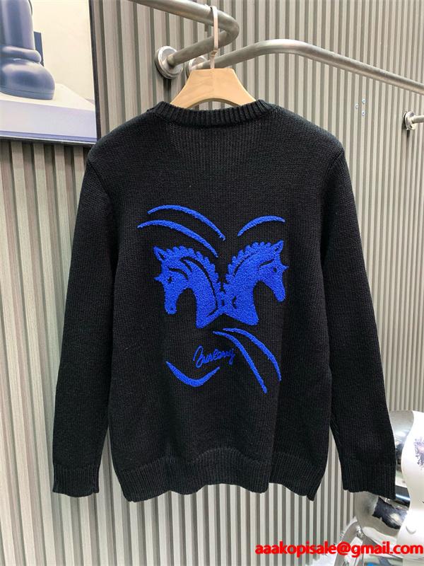 秋冬安定 ブラック ニット セーター ブルー刺繍 洗練 BURBERRY バーバリー 偽物