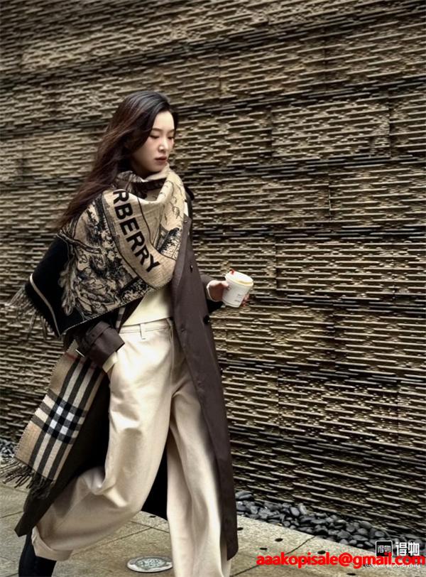 実用 防寒対策 グレー チェック マフラー 落ち着き配色 BURBERRY バーバリー コピー
