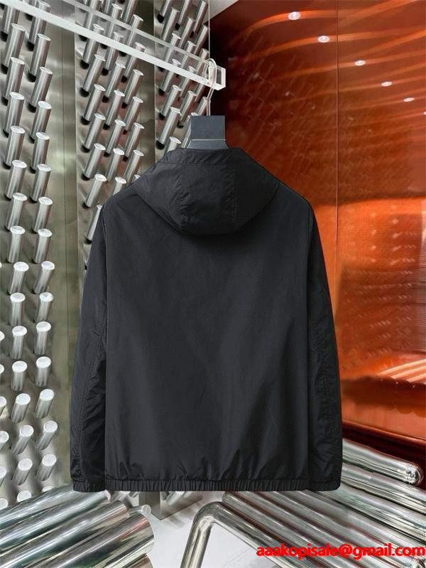 入手困難 ホワイト ブラック 2026新作 MONCLER モンクレール スーパーコピー ジャケット 落ち着き