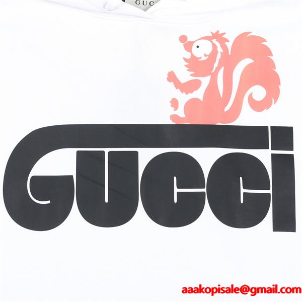 グッチ コピー GUCCI ロゴデザイン パーカー ブラック アイキャッチ 力強い