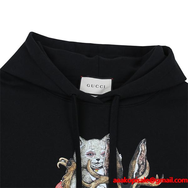 GUCCI グッチ コピー アートモチーフ パーカー ホワイト 温もり 個性的 ナチュラル