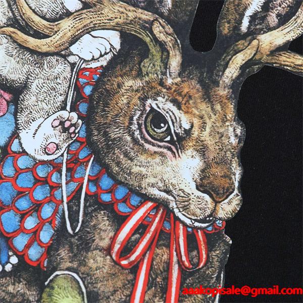 GUCCI グッチ コピー アートモチーフ パーカー ホワイト 温もり 個性的 ナチュラル