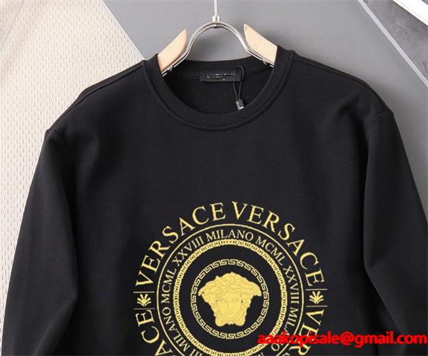 VERSACE ヴェルサーチ コピー 秋冬定番 ブラック×ゴールド スウェット 上品 大人気 