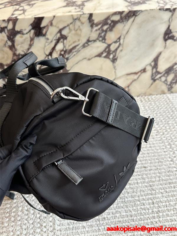 高級感 溢れる シャープな PRADA プラダ コピー デザイン ダッフルバッグ ブラック 人気商品