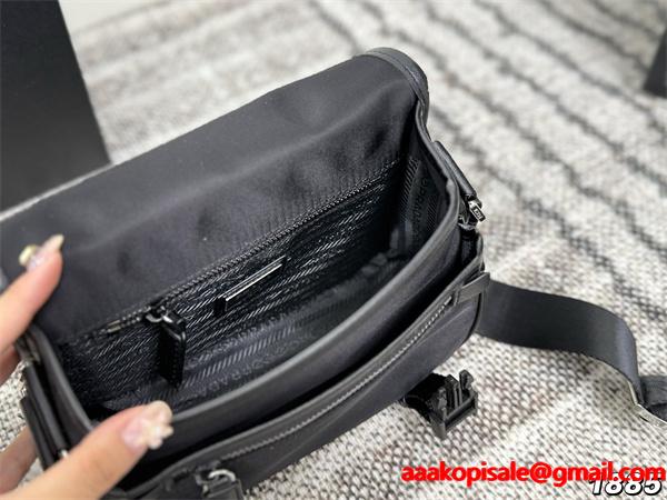 スタイリッシュ 実用的な メッセンジャーバッグ ブラック 新作 PRADA プラダ コピー