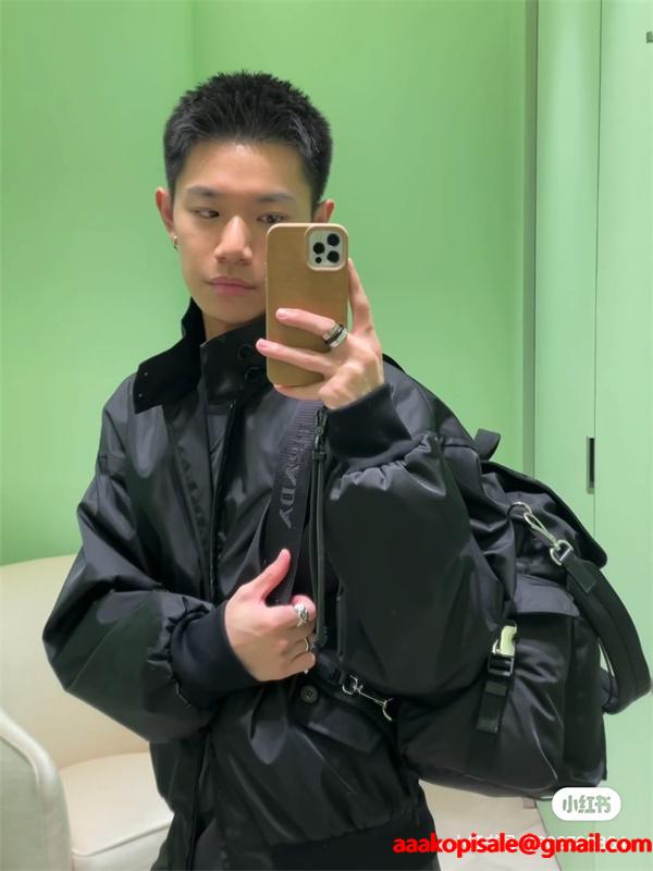 ファッション性 抜群 ショルダーバッグ メンズ ブラック 限定モデル PRADA プラダ コピー