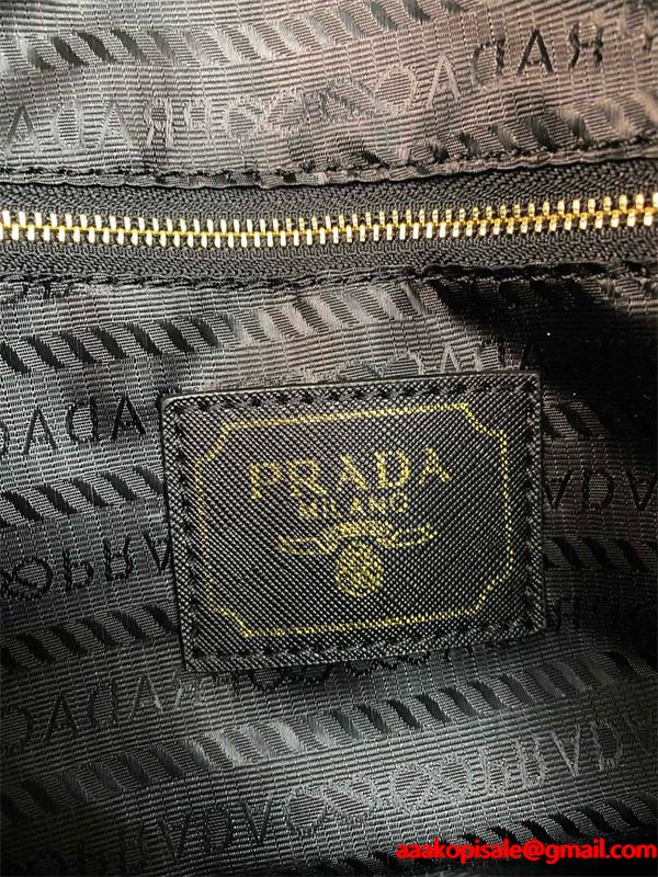 シンプル 機能的な トートバッグ PRADA プラダ コピー ブラック おすすめ