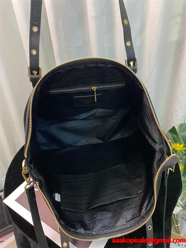 シンプル 機能的な トートバッグ PRADA プラダ コピー ブラック おすすめ