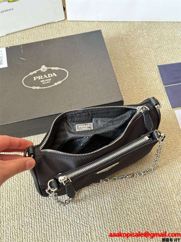 PRADA プラダ コピー 2026新作 モダン 洗練された ミニショルダーバッグ ブラック 限定