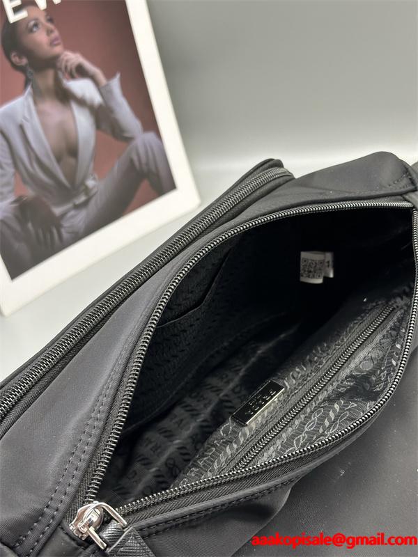 コンパクト 実用的な メッセンジャーバッグ ブラック 限定モデル PRADA プラダ コピー