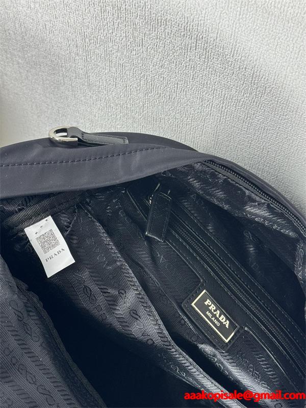 PRADA プラダ コピー 上質素材 コンパクト バックパック ブラック ベストセラー