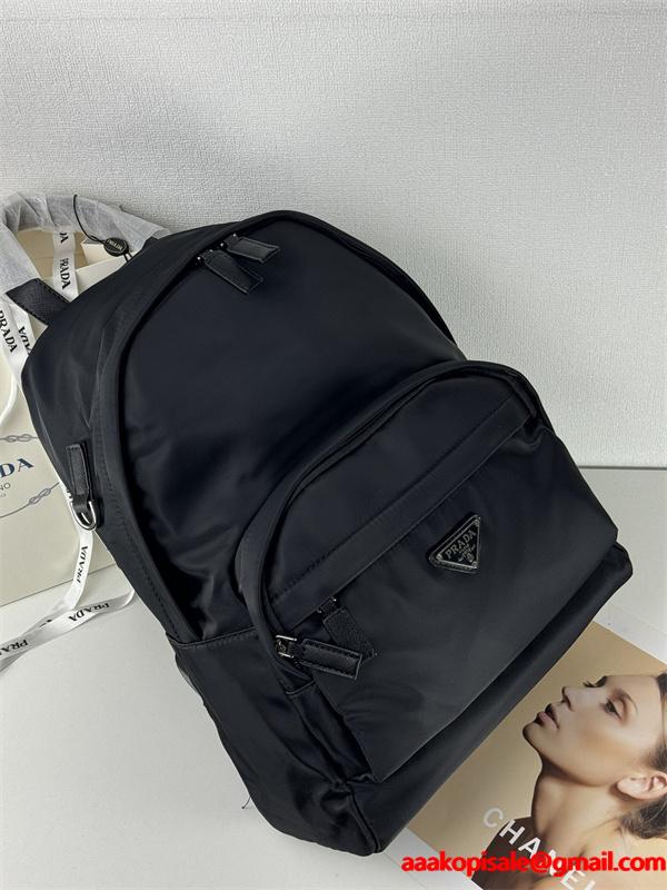 PRADA プラダ コピー 上質素材 コンパクト バックパック ブラック ベストセラー