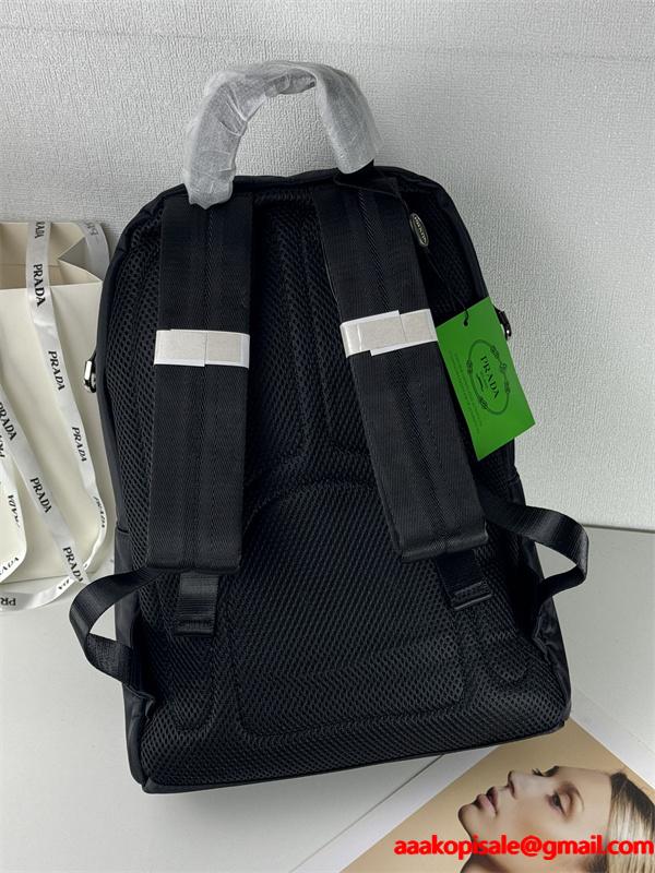 PRADA プラダ コピー 上質素材 コンパクト バックパック ブラック ベストセラー