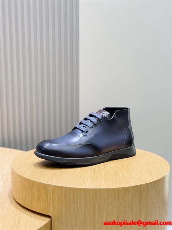 上質レザー レースアップ Berluti ベルルッティ コピー ショートブーツ 重厚感 演出