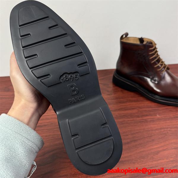  Berluti ベルルッティ コピー クラシック調 レザー ワークブーツ 落ち着き 格上げ 足元