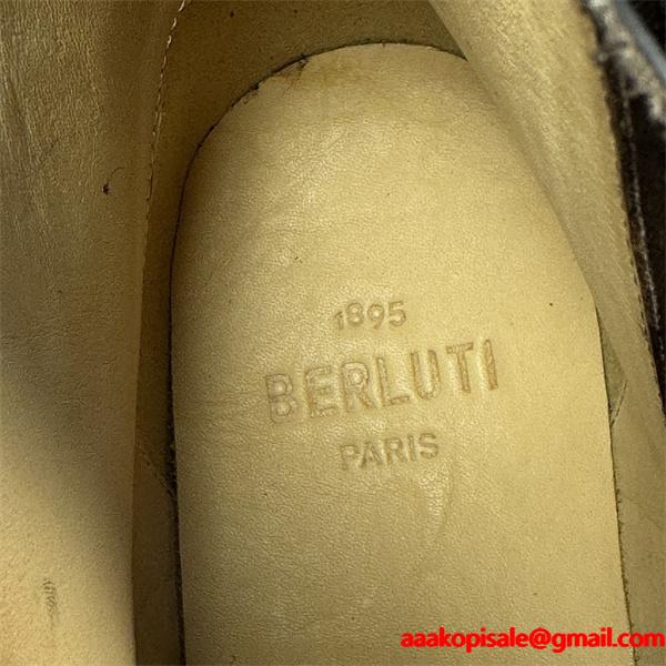  Berluti ベルルッティ コピー クラシック調 レザー ワークブーツ 落ち着き 格上げ 足元