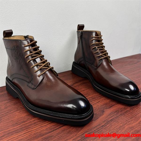  Berluti ベルルッティ コピー クラシック調 レザー ワークブーツ 落ち着き 格上げ 足元