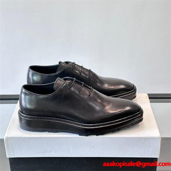 2026新作コーデ シンプル シューズ 本格派 長く使える Berluti ベルルッティ コピー