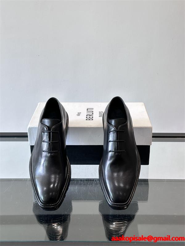 2026新作コーデ シンプル シューズ 本格派 長く使える Berluti ベルルッティ コピー