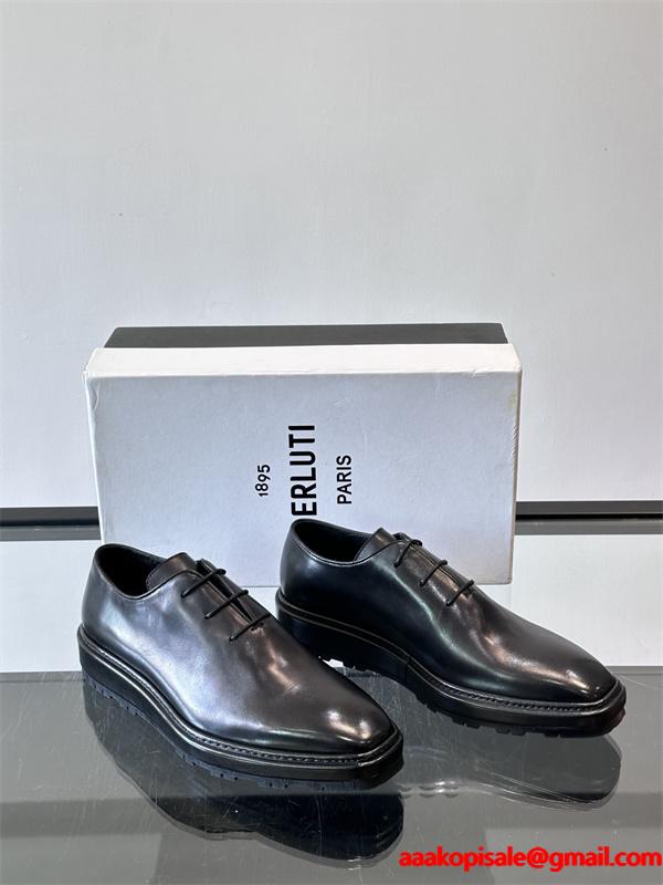 2026新作コーデ シンプル シューズ 本格派 長く使える Berluti ベルルッティ コピー