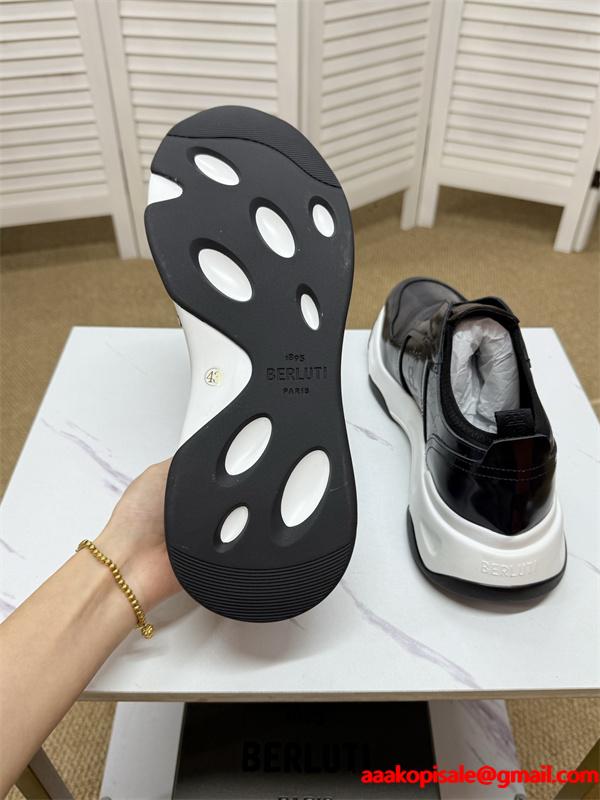 限定モデル パティーヌ Berluti ベルルッティ コピー スリッポン 存在感 2026新作