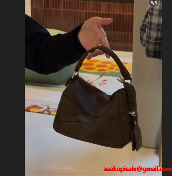 ロエベショルダーバッグコピーLOEWE  puzzle amazona flamenco ☆ユニセックス使い勝手