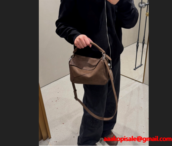 ロエベショルダーバッグコピーLOEWE  puzzle amazona flamenco ☆ユニセックス使い勝手