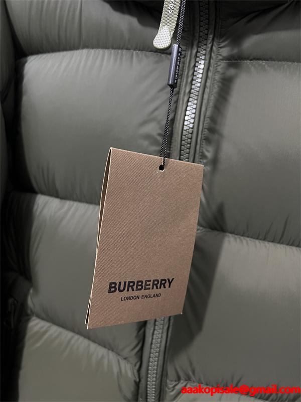 トレンド最前線 2026新作対応 ダウンコート 防風 BURBERRY バーバリー コピー