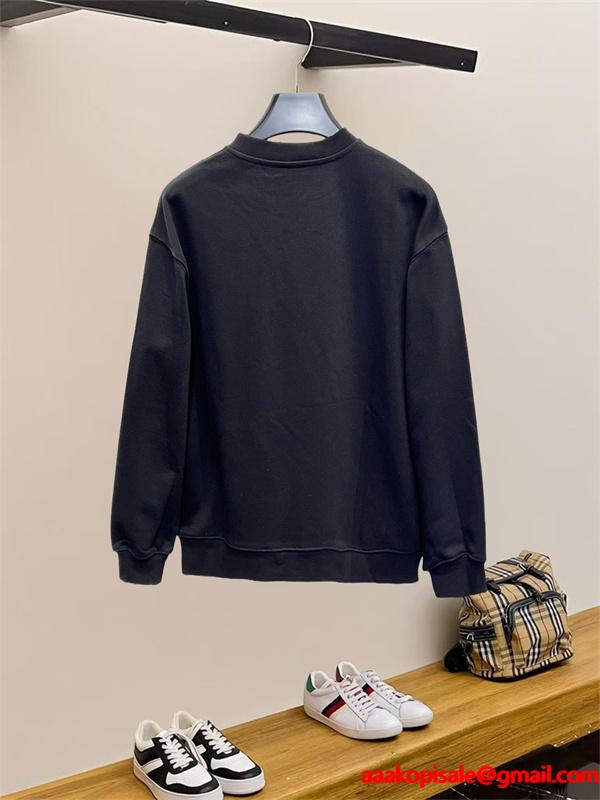 ロゴプリント FENDI フェンディ コピー トレーナー ゆったり 定番 2026新作