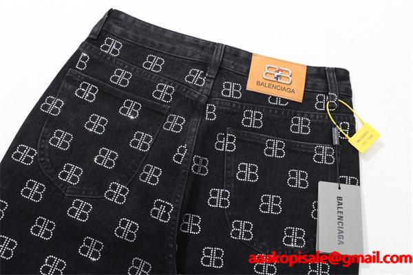人気急上昇 2026新作 モード寄り デニムパンツ BALENCIAGA バレンシアガ コピー