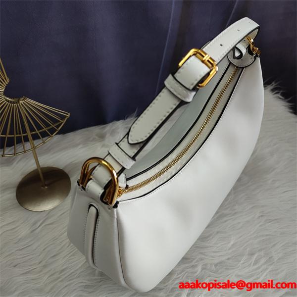  2026新作 高品質 ミニマル設計 洗練 FENDI フェンディ コピー ショルダーバッグ