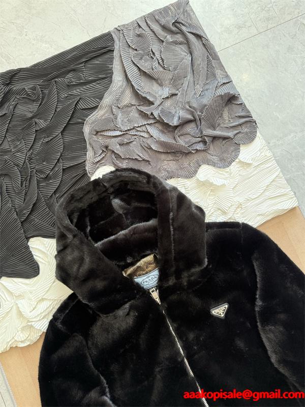 PRADA プラダ コピー 高級感際立つ  ジャケット 注目の新作 トレンド