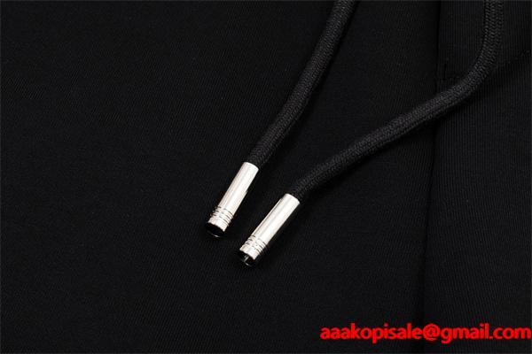 PRADA プラダ コピー 定番進化 上質素材 スマートシルエット ジョガーパンツ