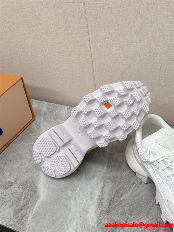 春夏2026年の最新アイテム ルイ ヴィトン LOUIS VUITTON ランニングシューズコピー 大人買いする方も多い_激安(日本最大級)