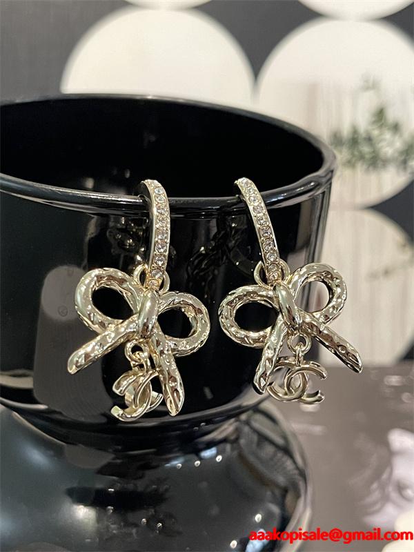 秋のおしゃれをもっと楽しめる シャネルピアスコピー 激安(日本最大級)