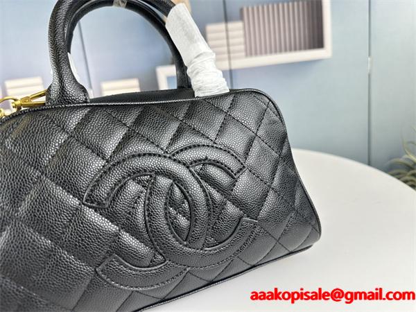 Chanel vintageおしゃれ春夏コーデヒント  オフィスにも着まわしOK_シャネルハンドバッグコピー 激安(日本最大級)