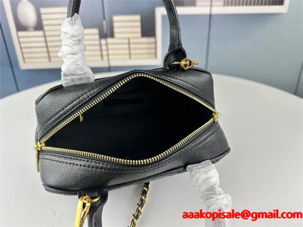 Chanel vintageおしゃれ春夏コーデヒント  オフィスにも着まわしOK_シャネルハンドバッグコピー 激安(日本最大級)