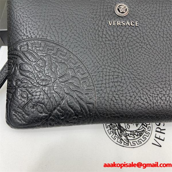 大歓迎 ヴェルサーチ 手持ちバッグコピーVERSACE ポーチ 2026夏 数量限定 激安(日本最大級)