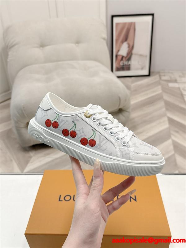 LOUIS VUITTON  秋冬にぴったりトレンドな着こなし ルイ ヴィトンスニーカーコピー 激安(日本最大級)