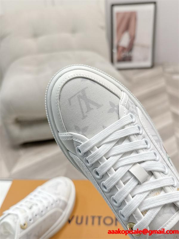 LOUIS VUITTON  秋冬にぴったりトレンドな着こなし ルイ ヴィトンスニーカーコピー 激安(日本最大級)