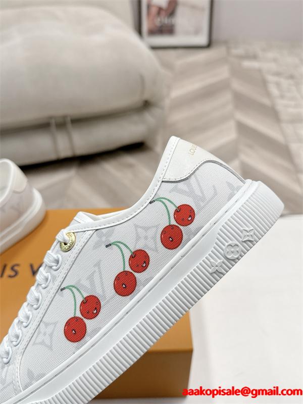 LOUIS VUITTON  秋冬にぴったりトレンドな着こなし ルイ ヴィトンスニーカーコピー 激安(日本最大級)