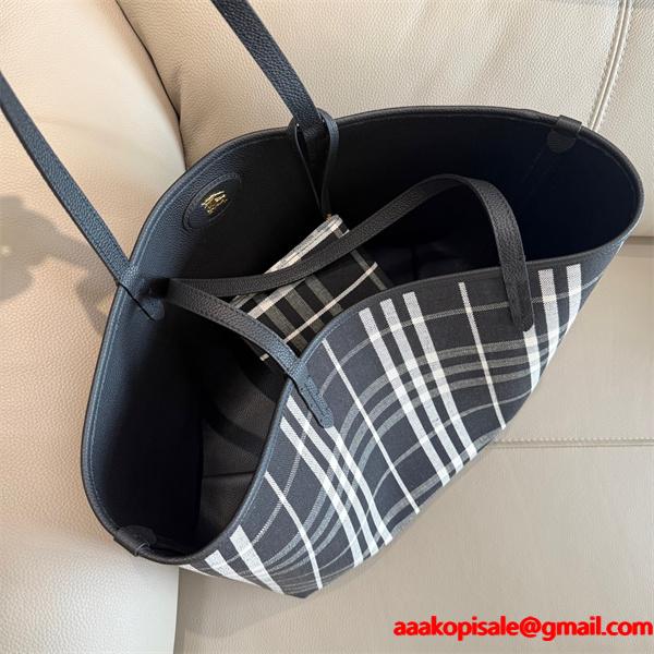 バーバリートートバッグコピー BURBERRY2026年秋冬シーズン 現代的な印象Bloomsbury_ブランド激安通販 専門店