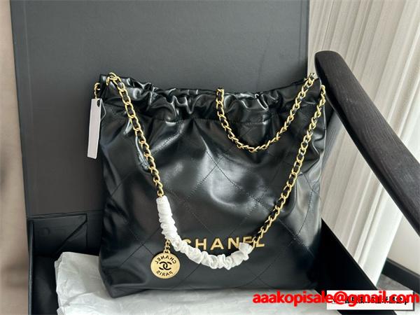 金具2026秋冬におすすめ着こなしお洒落CHANEL 22シャネルショルダーバッグ  コピー 激安(日本最大級)