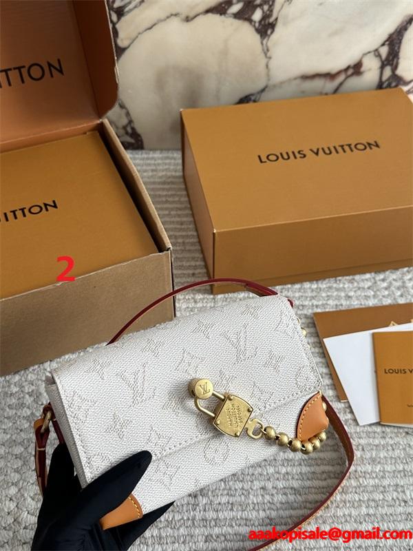 4色旅行好きの方々にオススメ  Louis Vuitton ルイ ヴィトンショルダーバッグ スーパーコピー メンズ 大容量