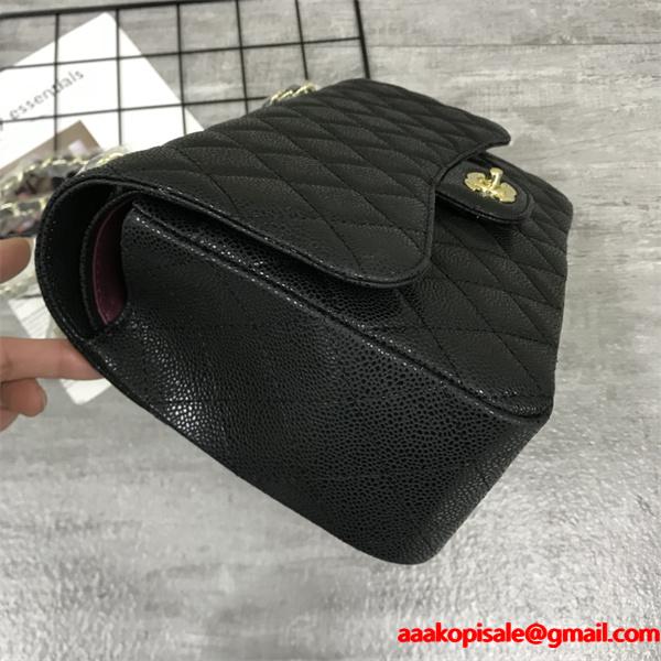 高評価人気品　オシャレに欠かせない！　2026最新作_シャネルショルダーバッグコピー 激安(日本最大級)