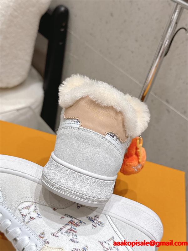 新品 2026年トレンド情報 LOUIS VUITTON ルイ ヴィトン カジュアルシューズコピー 激安(日本最大級)