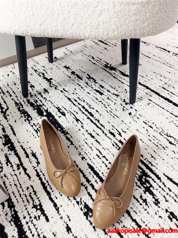 17色可選 カジュアルシューズ 絶妙な雰囲気 2026年春夏シーズンに登場  シャネル靴コピー 激安(日本最大級)