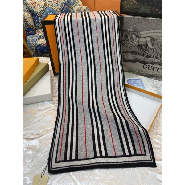 BURBERRY バーバリー コピー 注目配色 温かさ重視 グリーン チェック マフラー 冬アクセント